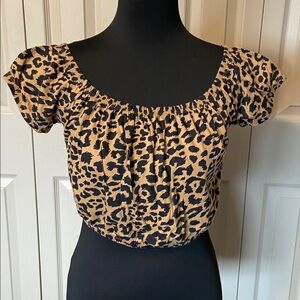 Hollister Off the Shoulder Leopard Print Crop Top Women's Juniors Medium